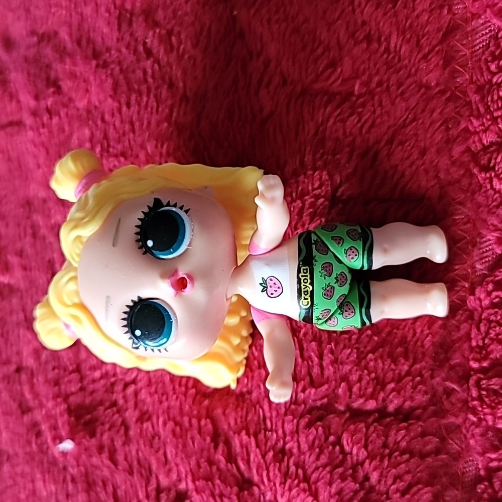 L.O.L. Surprise! Present Surprise Series 3, Love CRAYOLA doll LOL